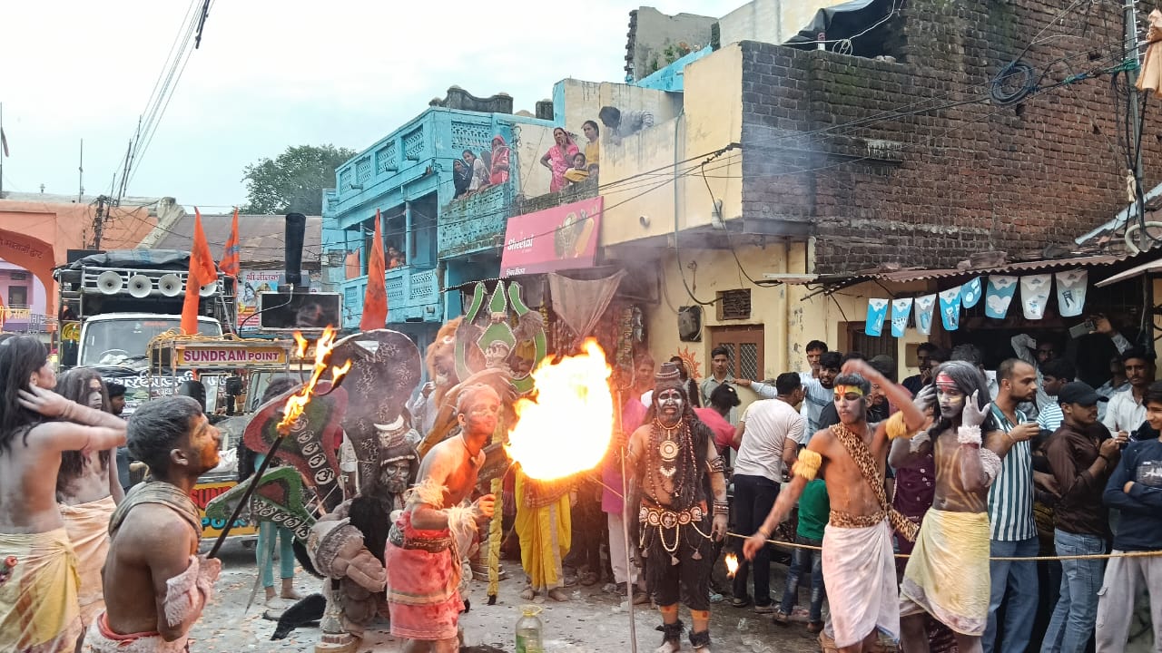 गार्ड ऑफ ऑनर के साथ शुरू हुई शाही सवारी हरि और हर के बाद शिव और शक्ति का हुआ मिलन भोले की भक्ति में लीन हुई छोटी काशी