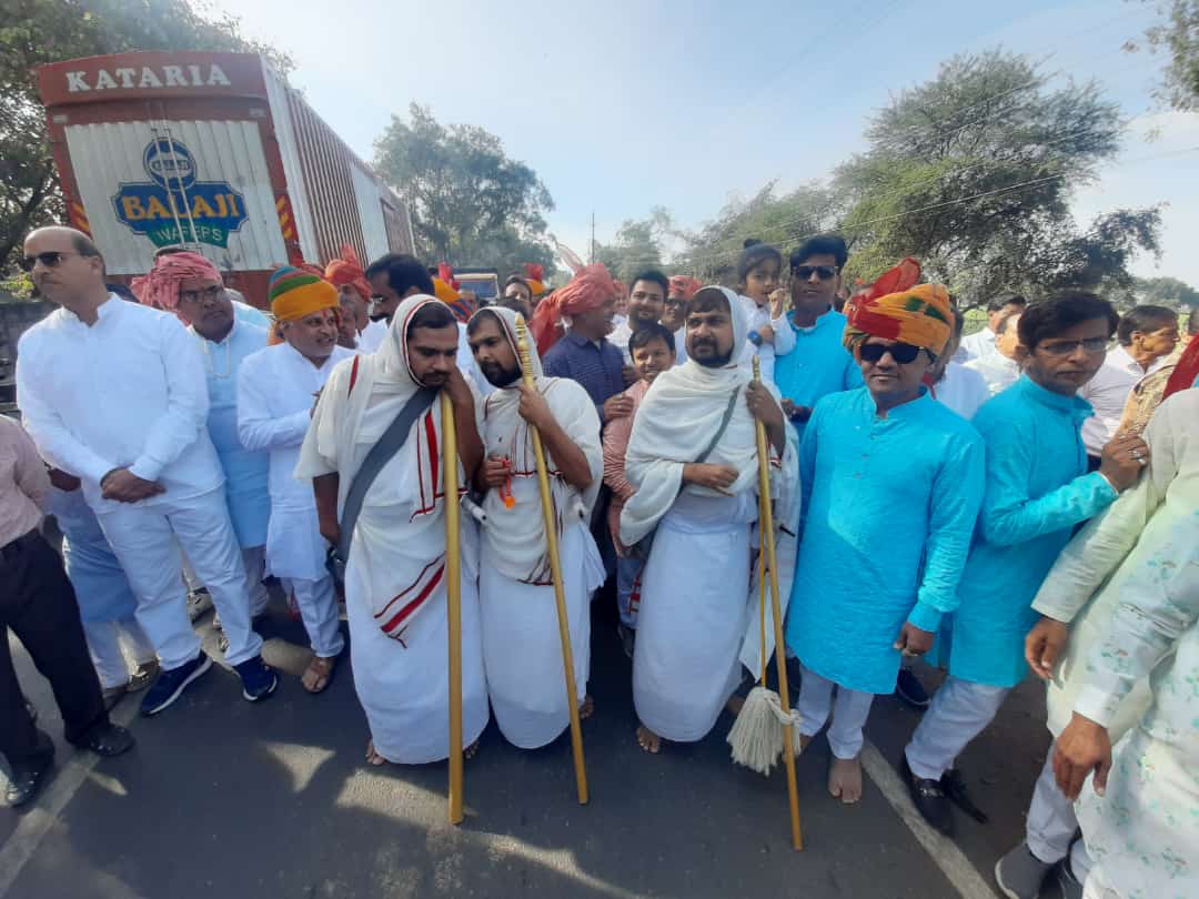 सीतामऊ में श्री पार्श्वनाथ मंदिर की प्राण प्रतिष्ठा का पंच दिवसीय महोत्सव हुआ शुरू