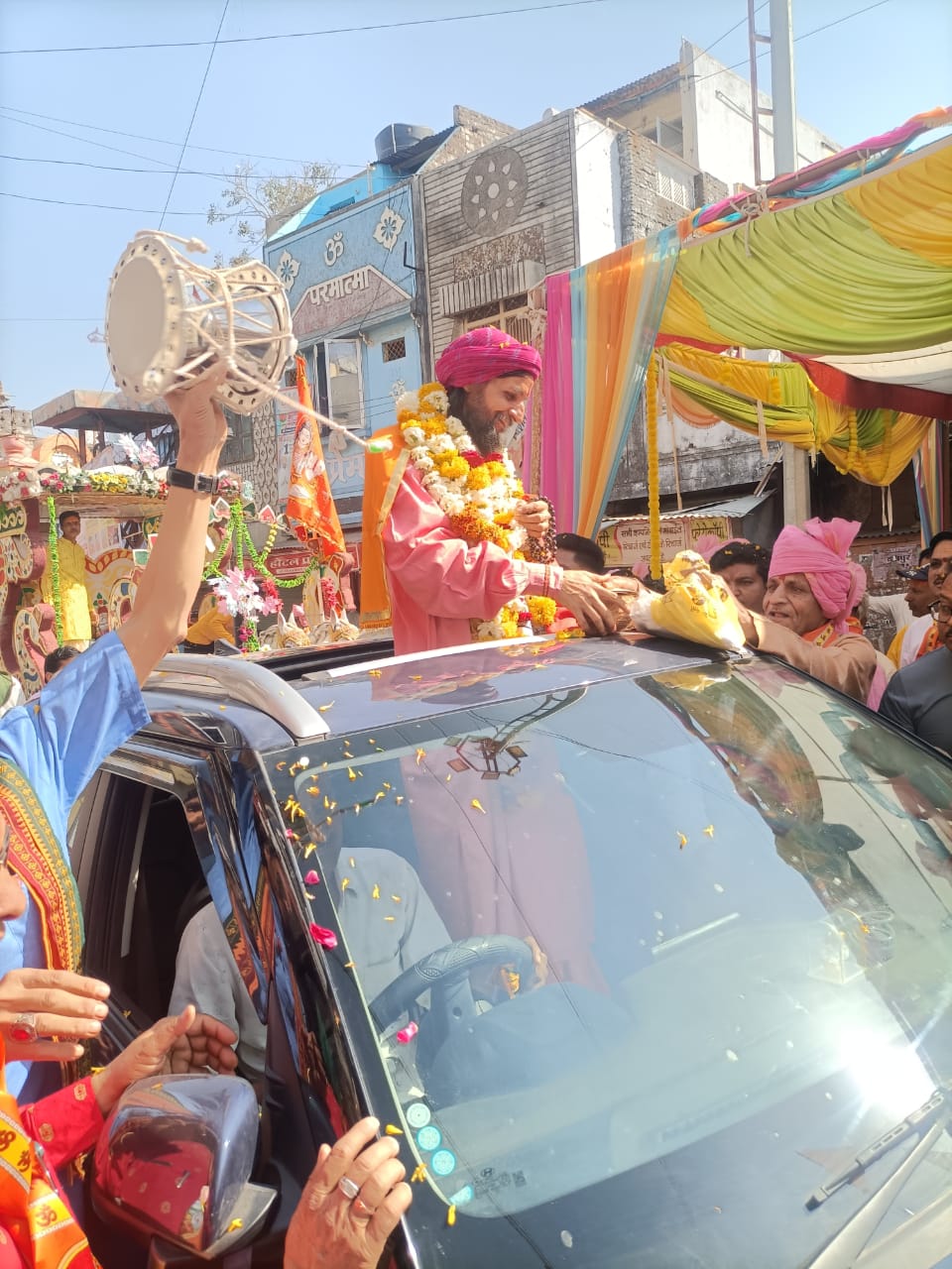 श्री जबरेश्वर महादेव की प्राण प्रतिष्ठा हुई संपन्न...भजन संध्या में श्रोतागण देर रात रहे उपस्थित